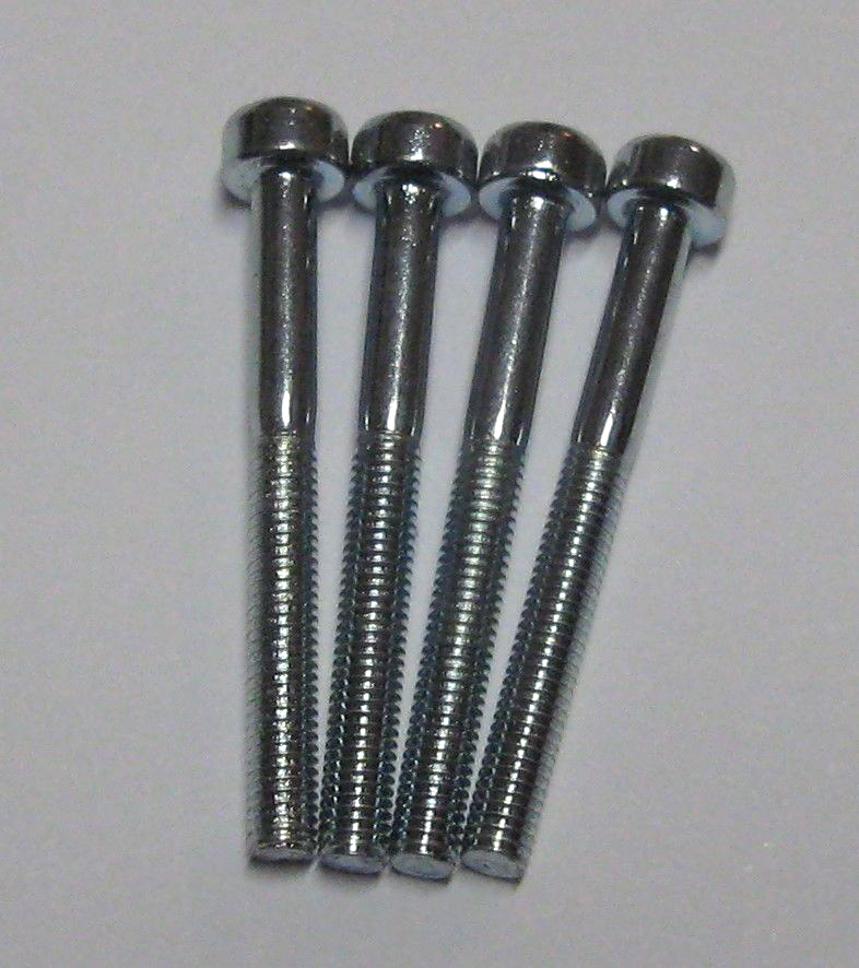 FG9440/4 - Vis M3x30  (4)